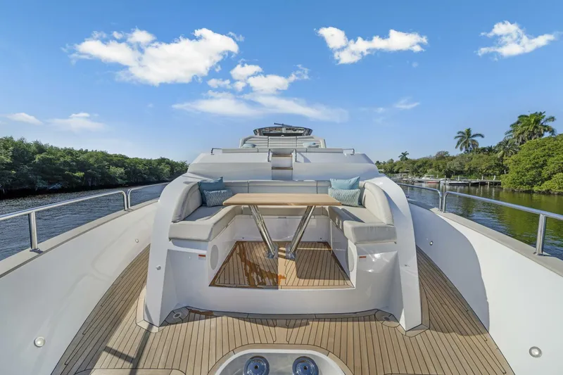  Yacht Photos Pics 2025 Sunseeker 95 Yacht - Image 76