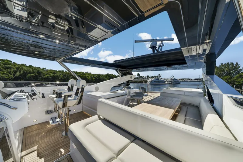  Yacht Photos Pics 2025 Sunseeker 95 Yacht - Image 69