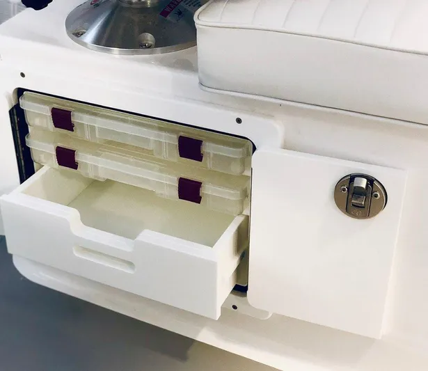  Yacht Photos Pics Manufacturer Provided Image