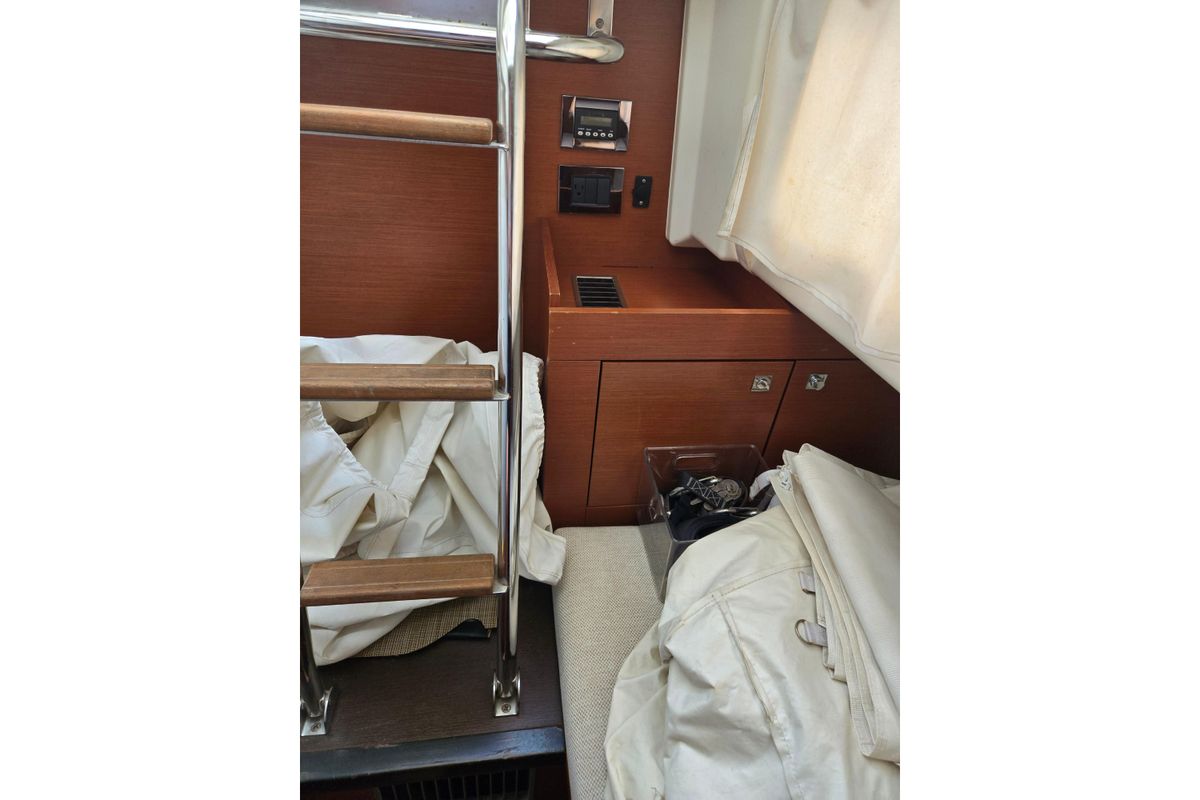 2013 Prestige 49 