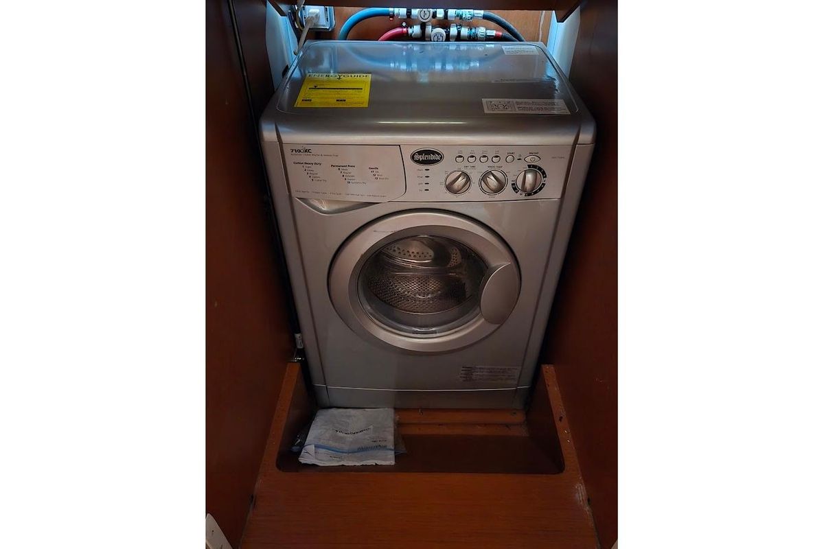 2013 Prestige 49 