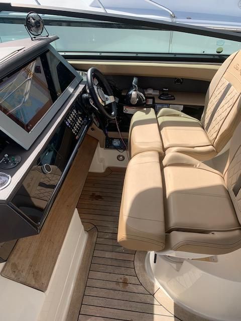 2019 Sea Ray 42 