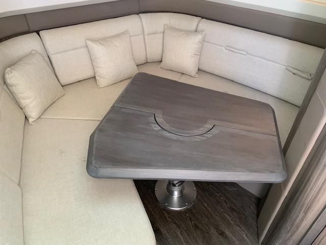 2019 Sea Ray 42 