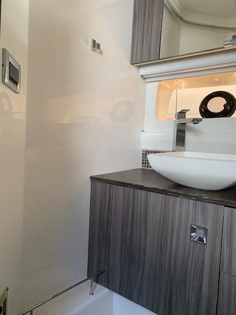 2019 Sea Ray 42 