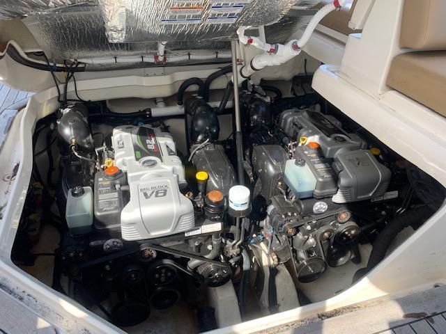 2019 Sea Ray 42 