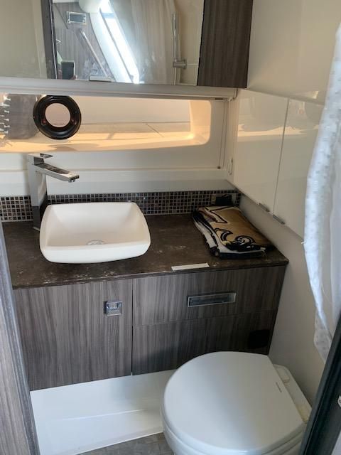 2019 Sea Ray 42 