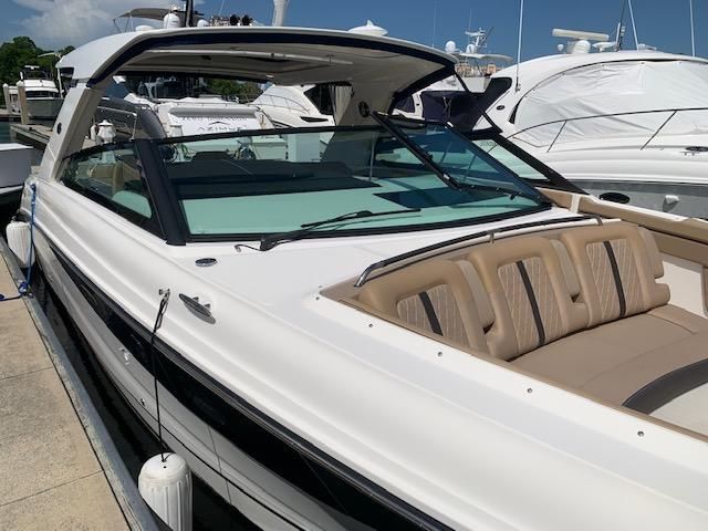 2019 Sea Ray 42 