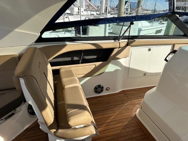 2019 Sea Ray 42 