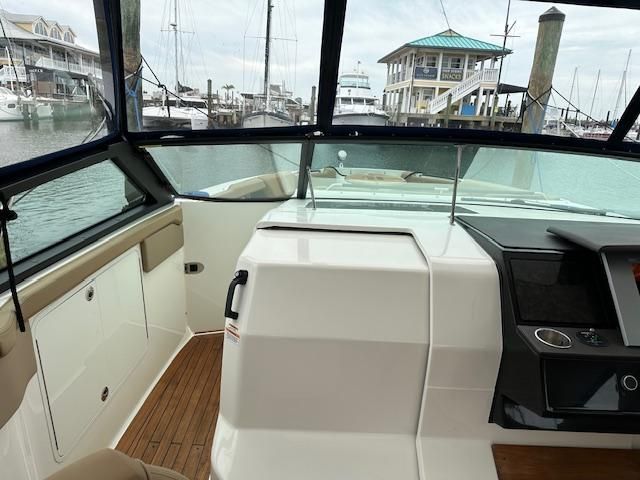 2019 Sea Ray 42 