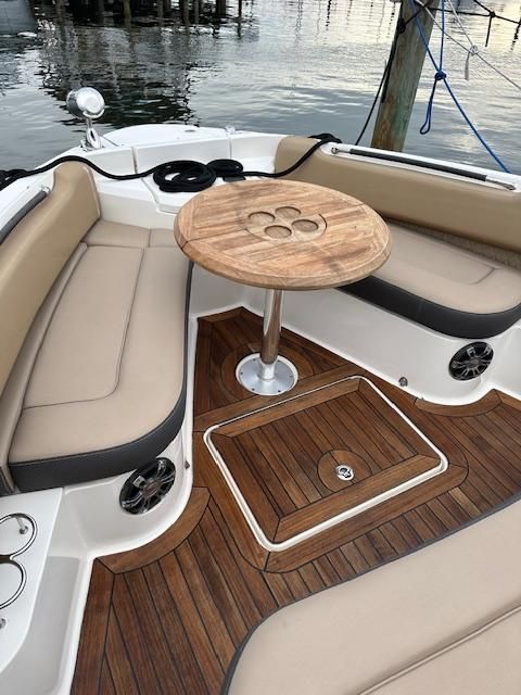 2019 Sea Ray 42 