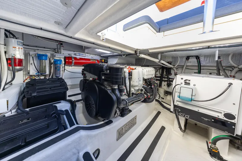  Yacht Photos Pics Engine Room Starboard