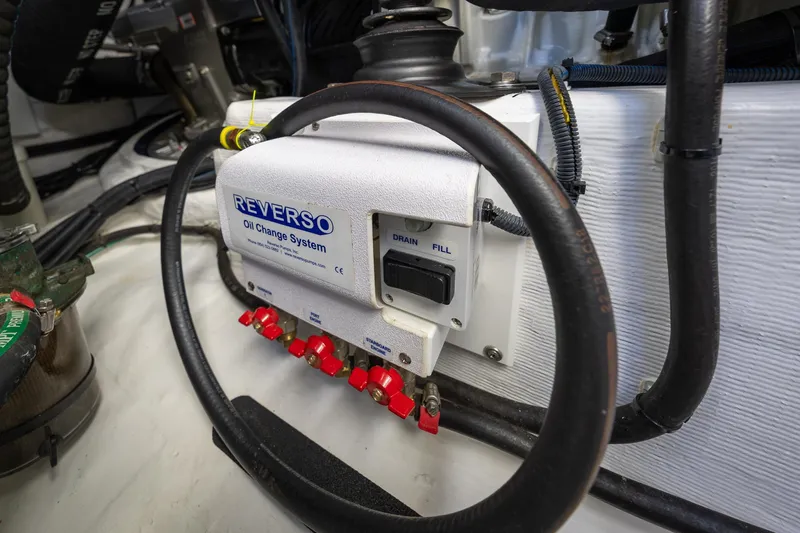  Yacht Photos Pics Oil Change Pump