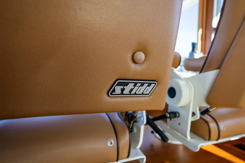  Yacht Photos Pics Stidd Helm Chairs