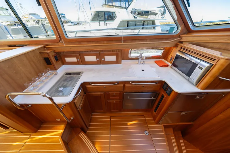  Yacht Photos Pics Galley