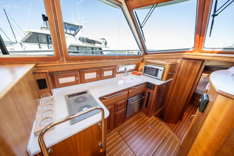  Yacht Photos Pics Galley