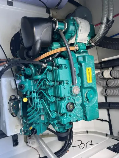 Sea The World Yacht Photos Pics 