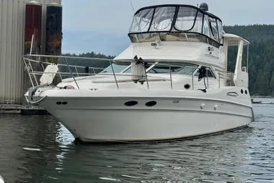 Sea Ray 420 Aft Cabin