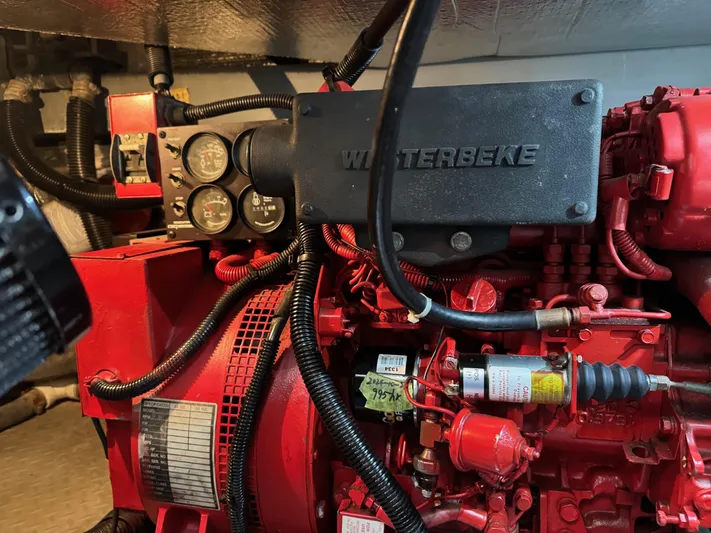  Yacht Photos Pics Engine room of a 1998 Sea Ray 420 Aft Cabin with Westerbeke generator.