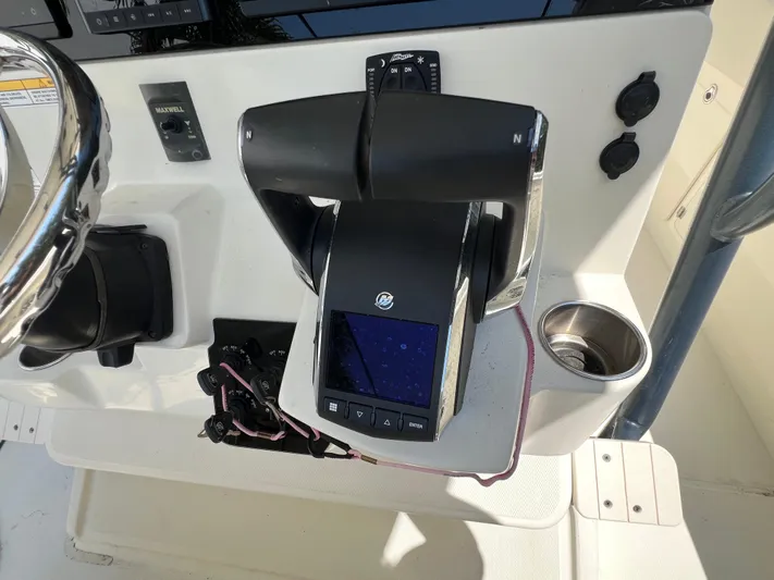  Yacht Photos Pics 2012 Hydra-Sports 3400 CC boat control panel with throttle and cup holder.