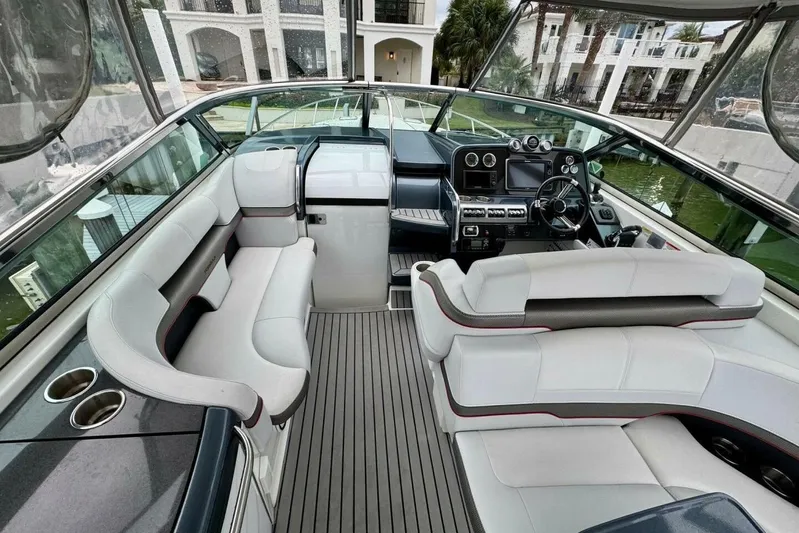 Hoody Yacht Photos Pics 2016 Formula 370 Super Sport- HOODY- Cockpit