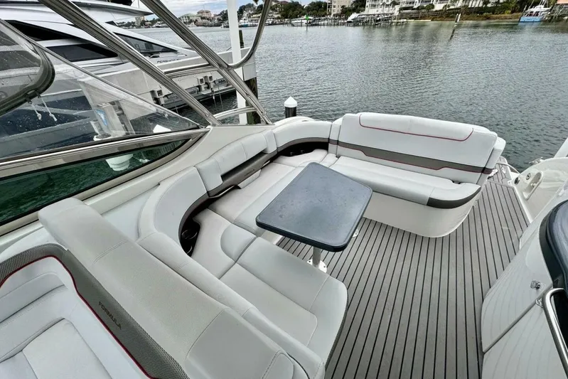 Hoody Yacht Photos Pics 2016 Formula 370 Super Sport- HOODY- Cockpit