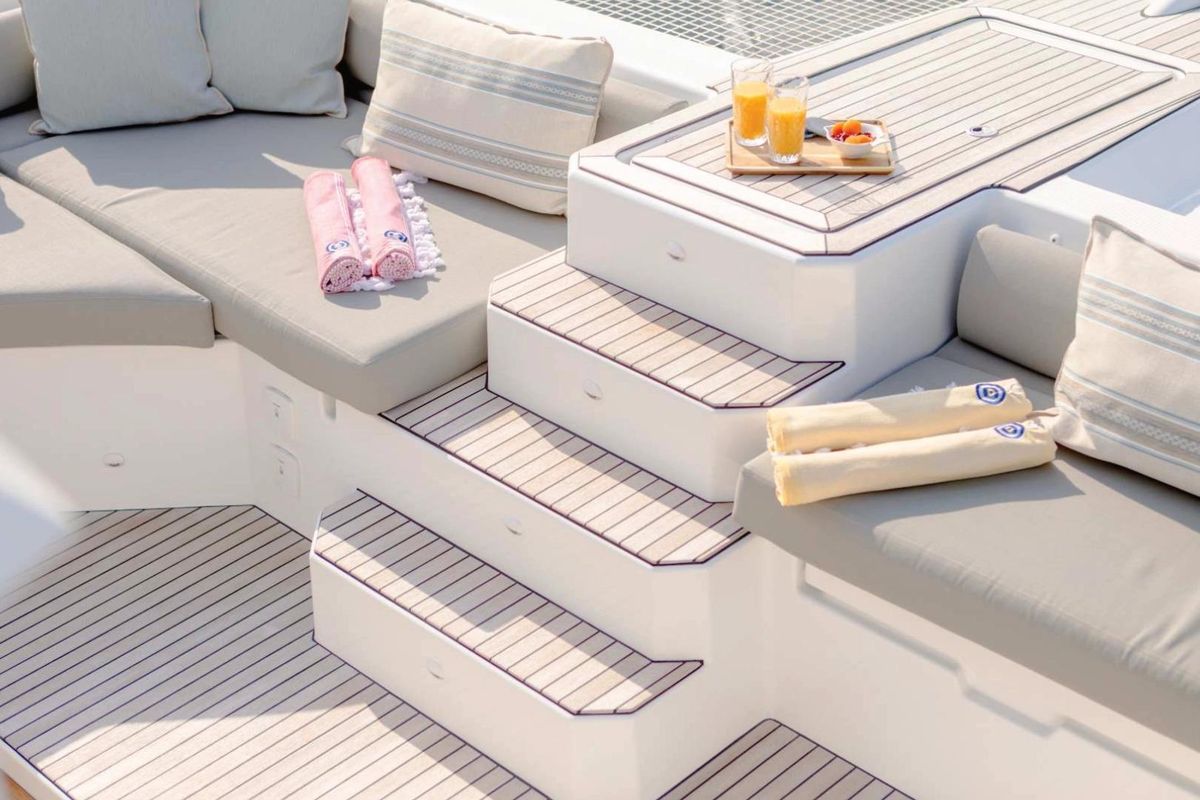 2021 Fountaine Pajot 61 