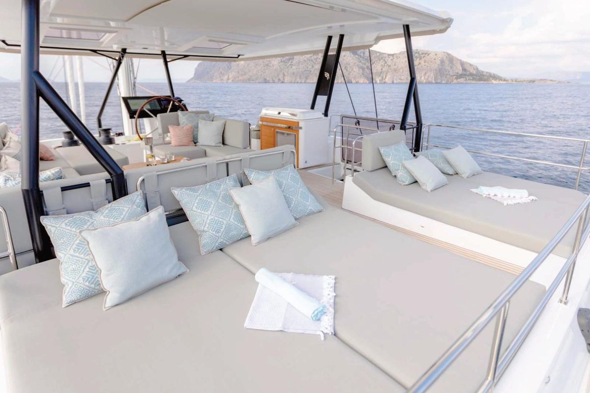 2021 Fountaine Pajot 61 