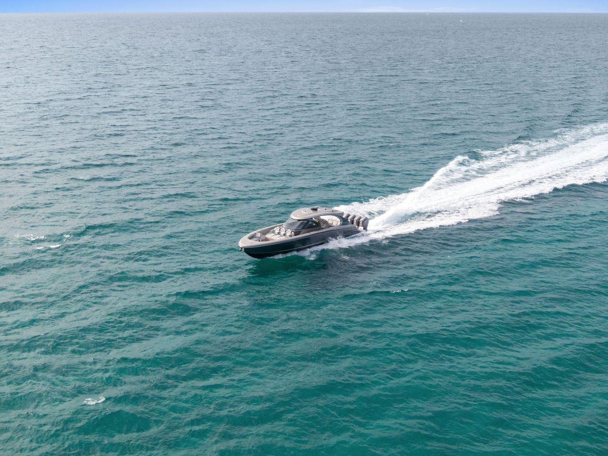 2024 Mystic Powerboats 52 