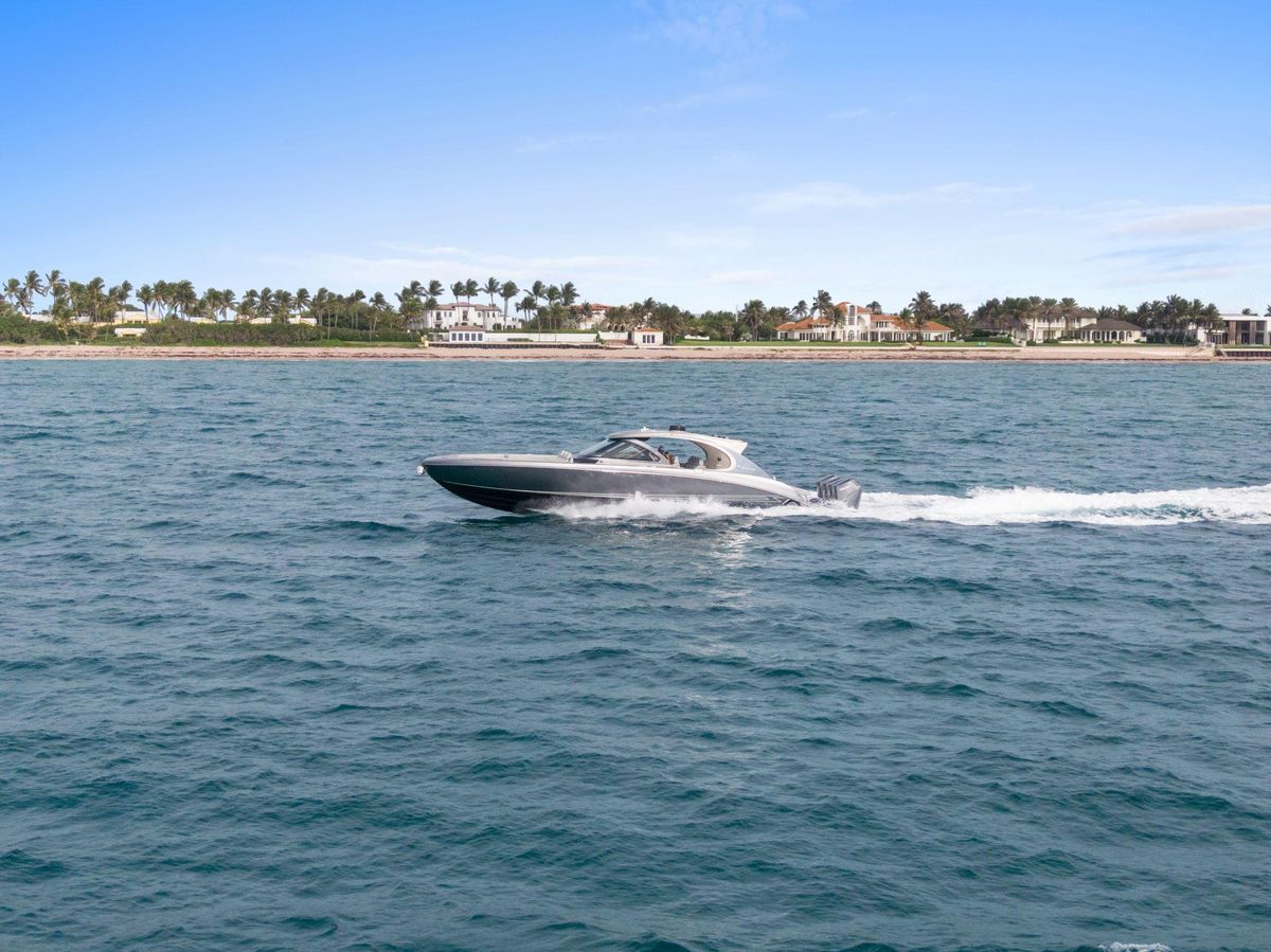 2024 Mystic Powerboats 52 