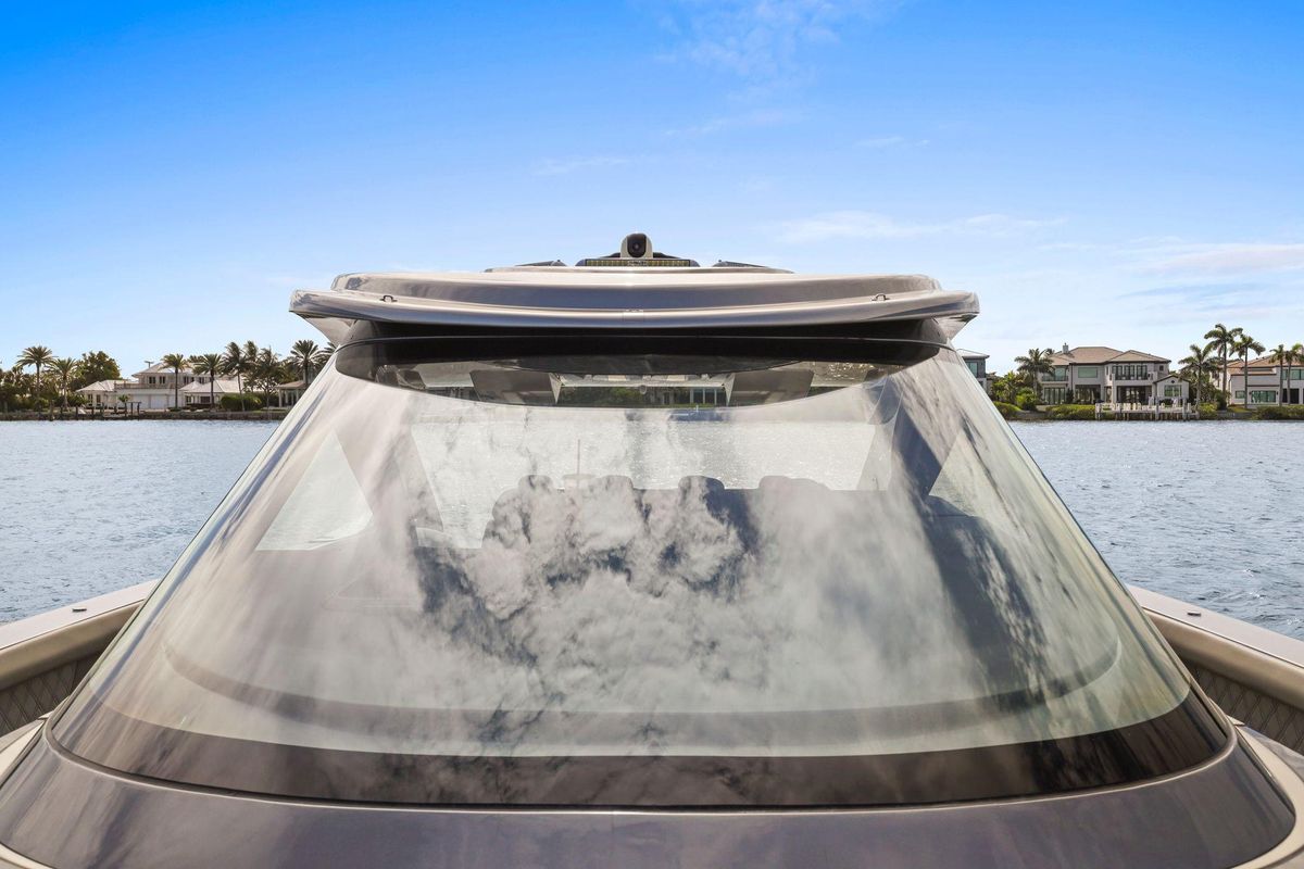 2024 Mystic Powerboats 52 