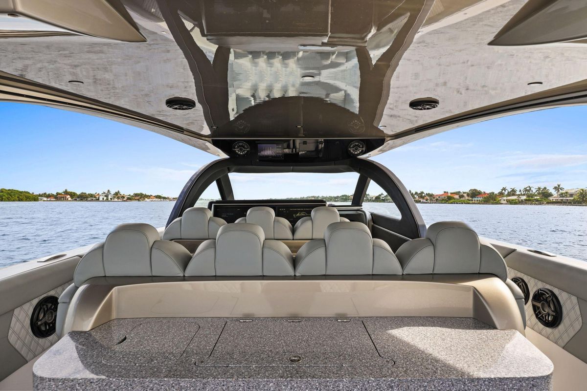 2024 Mystic Powerboats 52 
