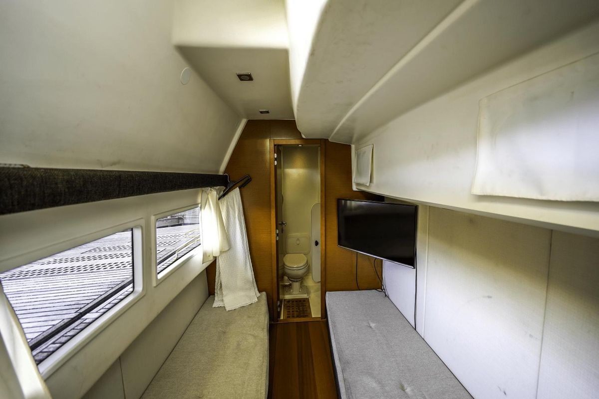 2015 Prestige 62 
