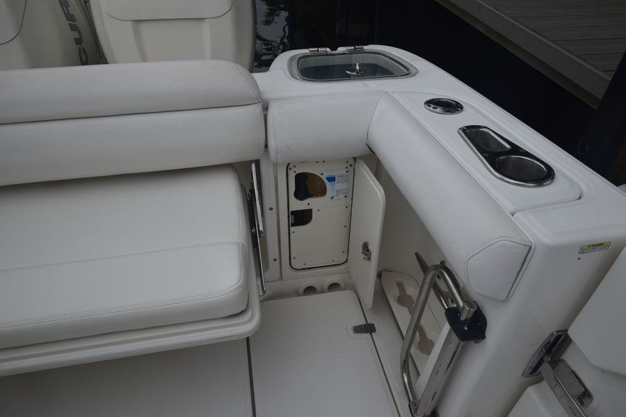 2015 Boston Whaler 350 Outrage