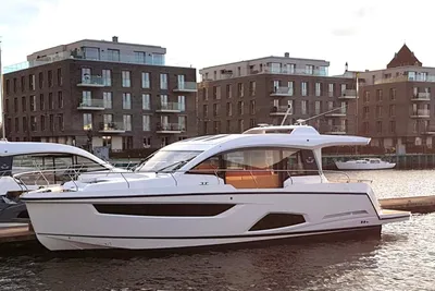 Sealine C430
