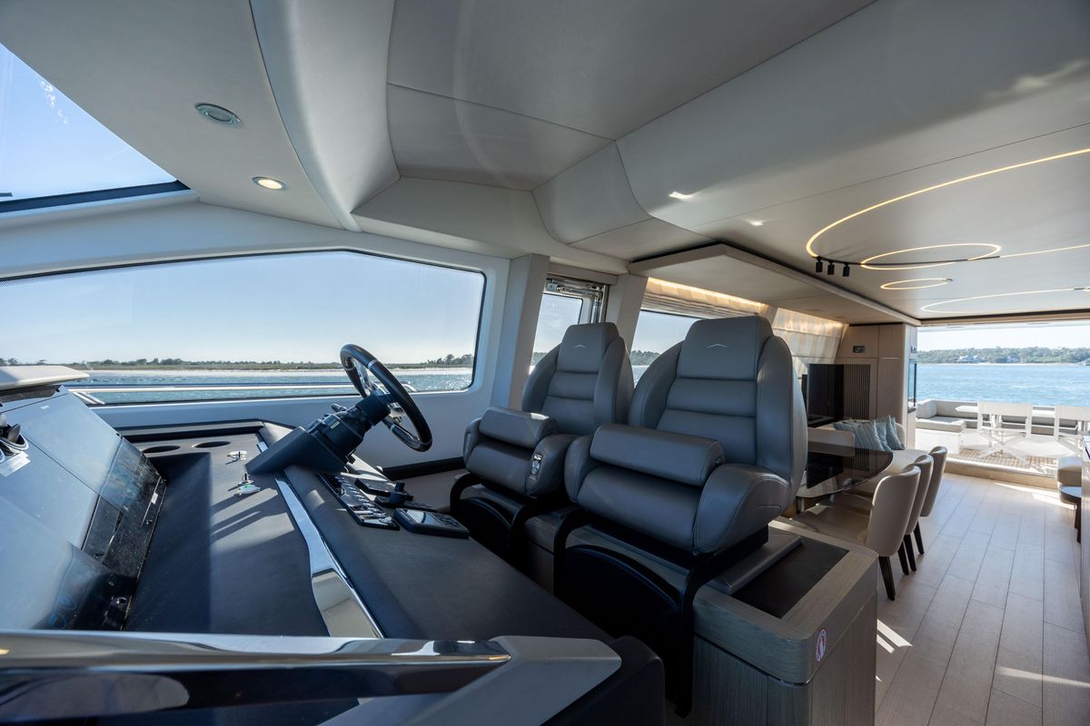 2021 Azimut 72 