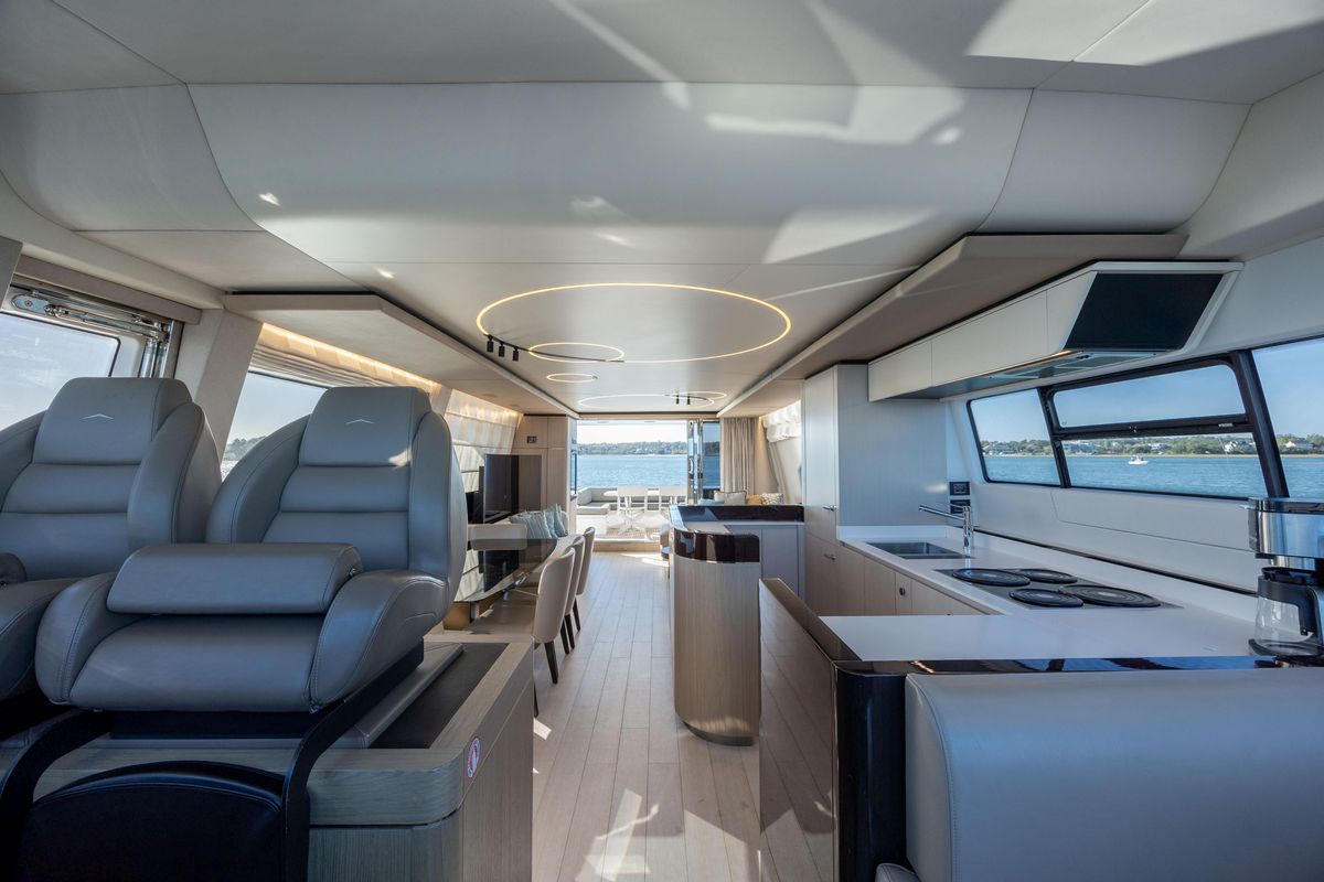 2021 Azimut 72 