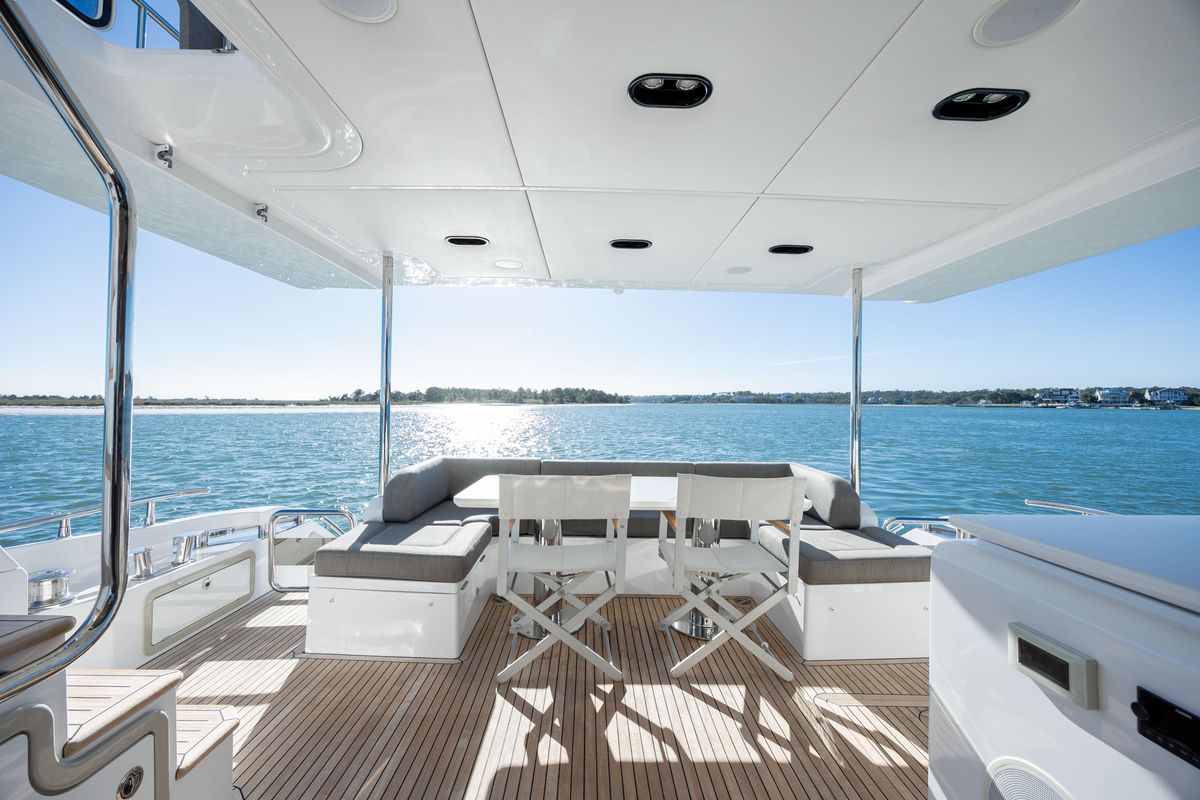 2021 Azimut 72 