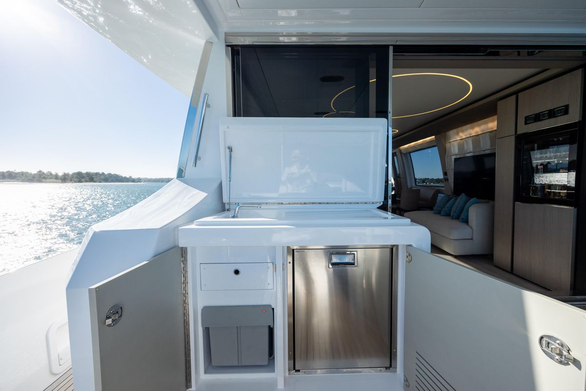 2021 Azimut 72 