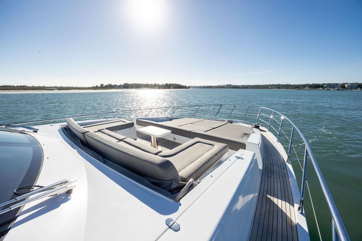 2021 Azimut 72 