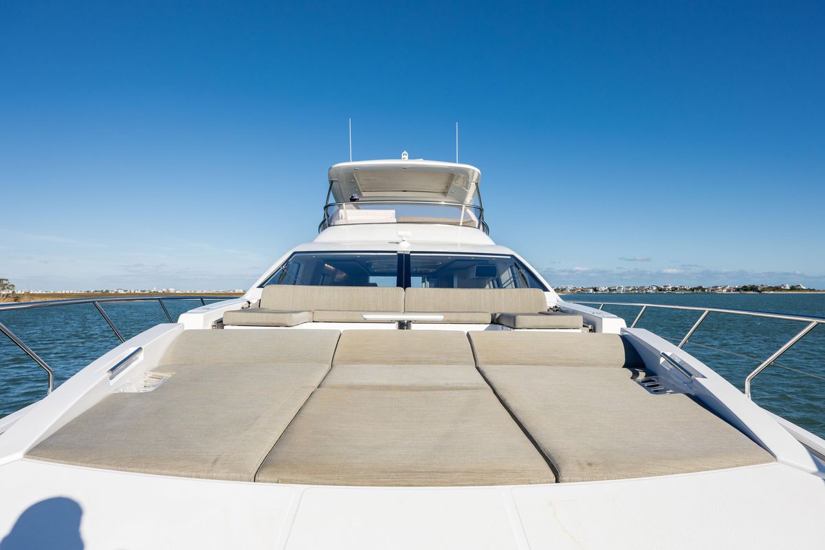 2021 Azimut 72 