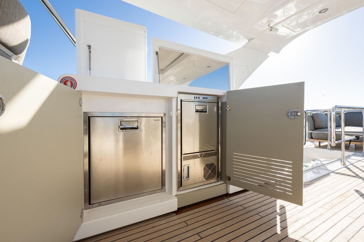 2021 Azimut 72 