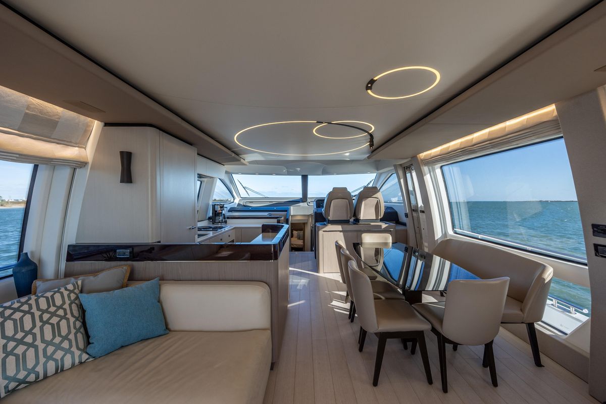 2021 Azimut 72 