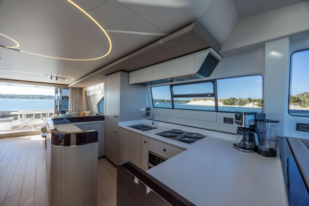 2021 Azimut 72 