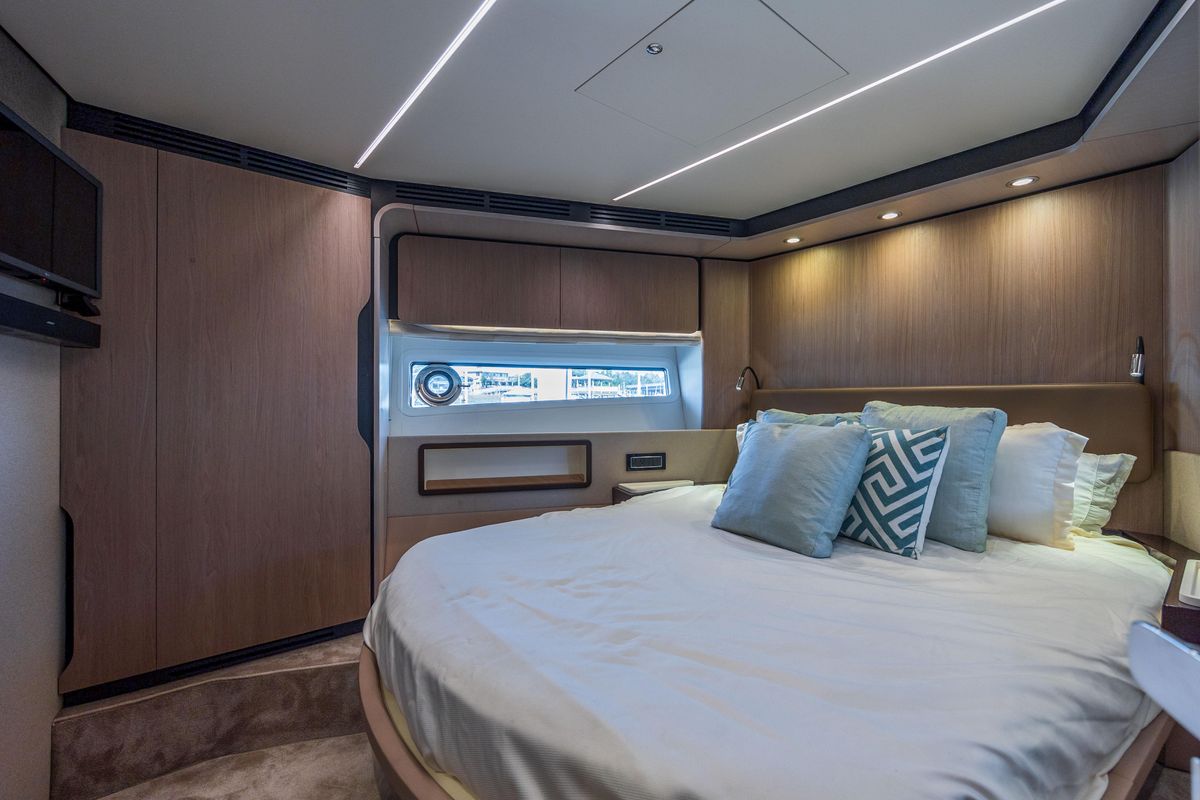 2021 Azimut 72 