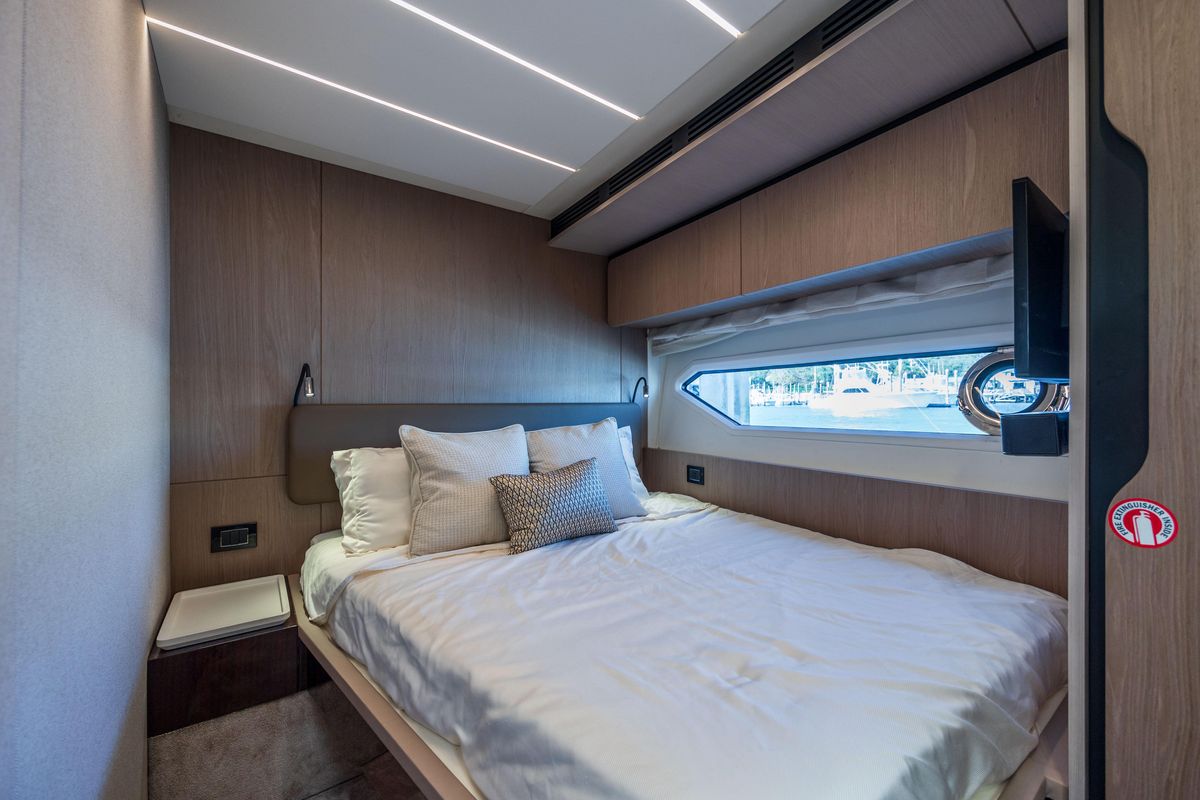 2021 Azimut 72 
