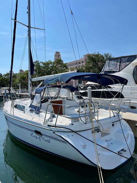 2009 Catalina 350 MkII