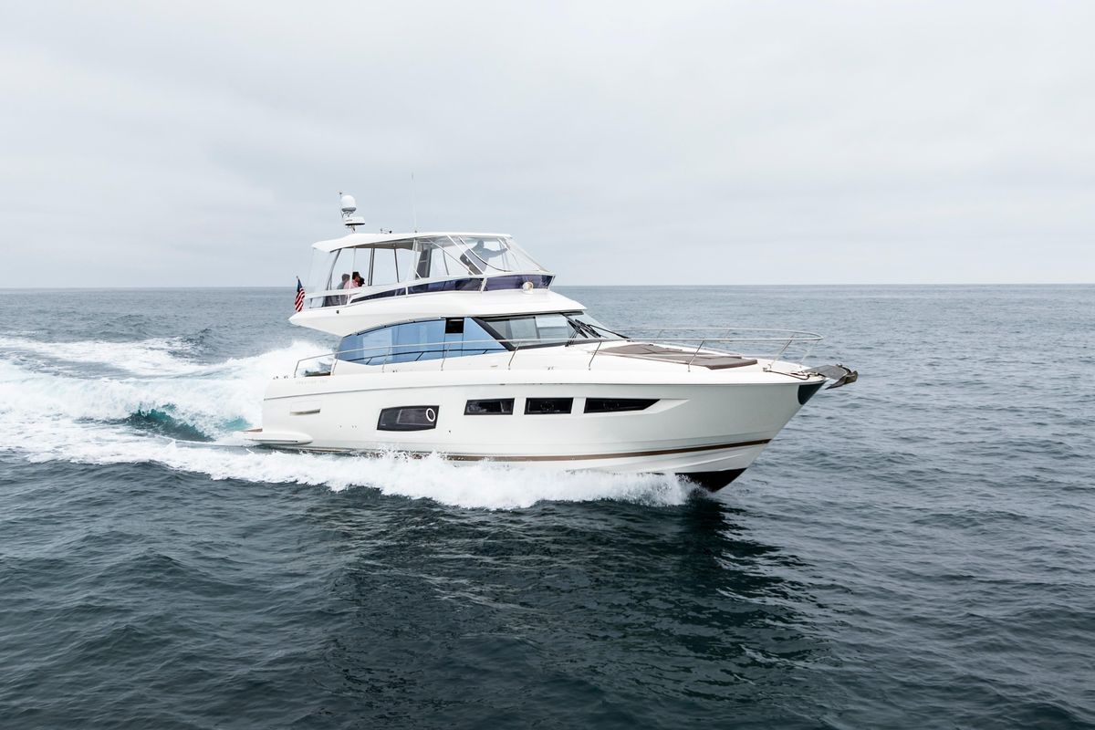 2018 Prestige 56 