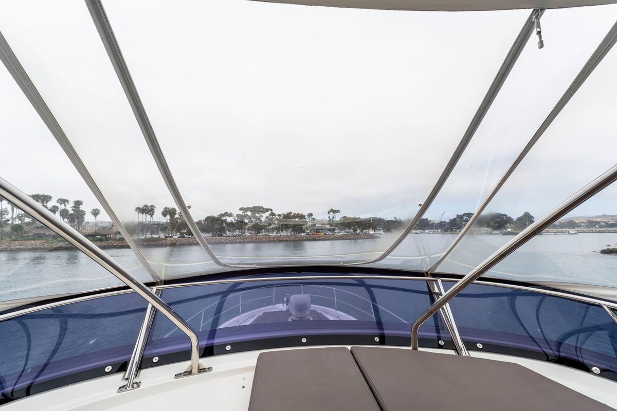 2018 Prestige 56 