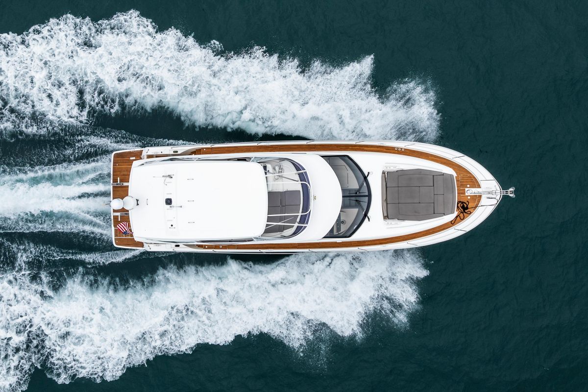 2018 Prestige 56 