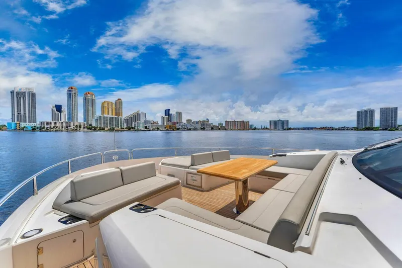 You And Islands Yacht Photos Pics 2023 Sunseeker 76 Yacht - Image 15